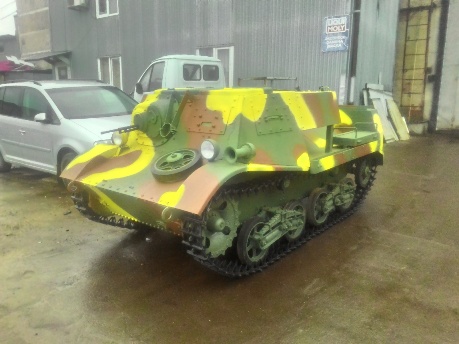 Комсомолец Т-20 (вид спереди)